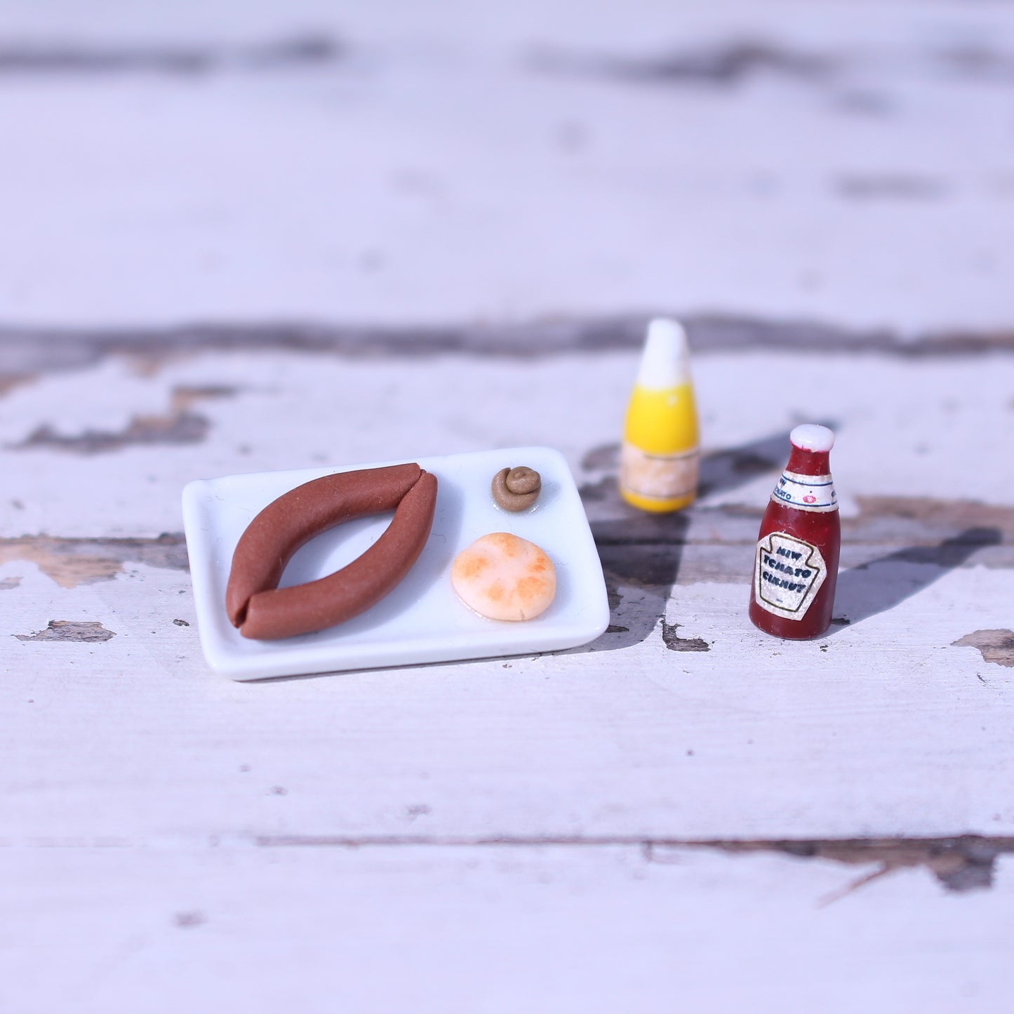 Brosche - Wiener Würstelstand